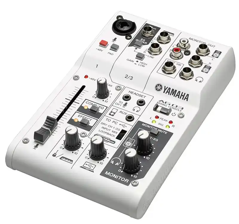 Günstig YAMAHA AG03 USB Mixing Console Audio-Interface und Kompaktmischpult inkl. Cubase
