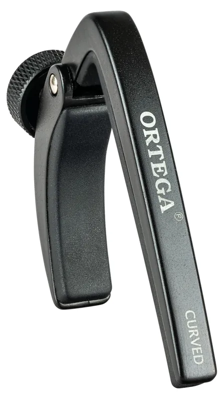Gratis Versand ORTEGA OCAPOPROCV-BK Pro Curved Capo Kapodaster Schwarz (E-/Westerngitarre)