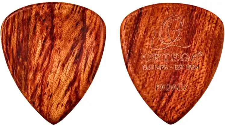 ORTEGA OGPW-PD2 Wooden Picks Curved Sharp Tip Standard Padauk Plektrum 2,5mm (2 Stück) Schneller Versand