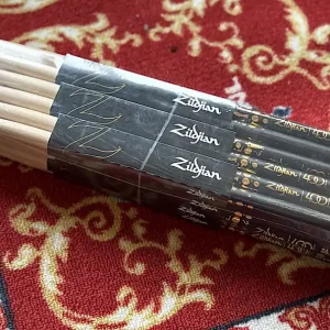 ZILDJIAN Z5AND-400 Classical DIP Nylon LTD 5A Pack Drumsticks (12 Paar) Kracherpreis