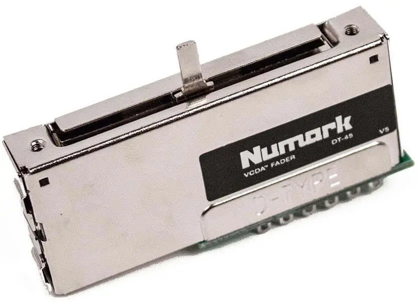 Wochenendangebot Numark NS6 Crossfader