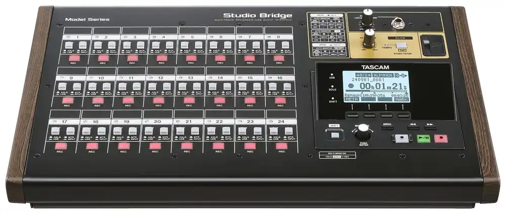 Tascam STUDIOBRIDGE - 24 Spur Rekorder und Audio-Interface mit SD Karte Bestpreis
